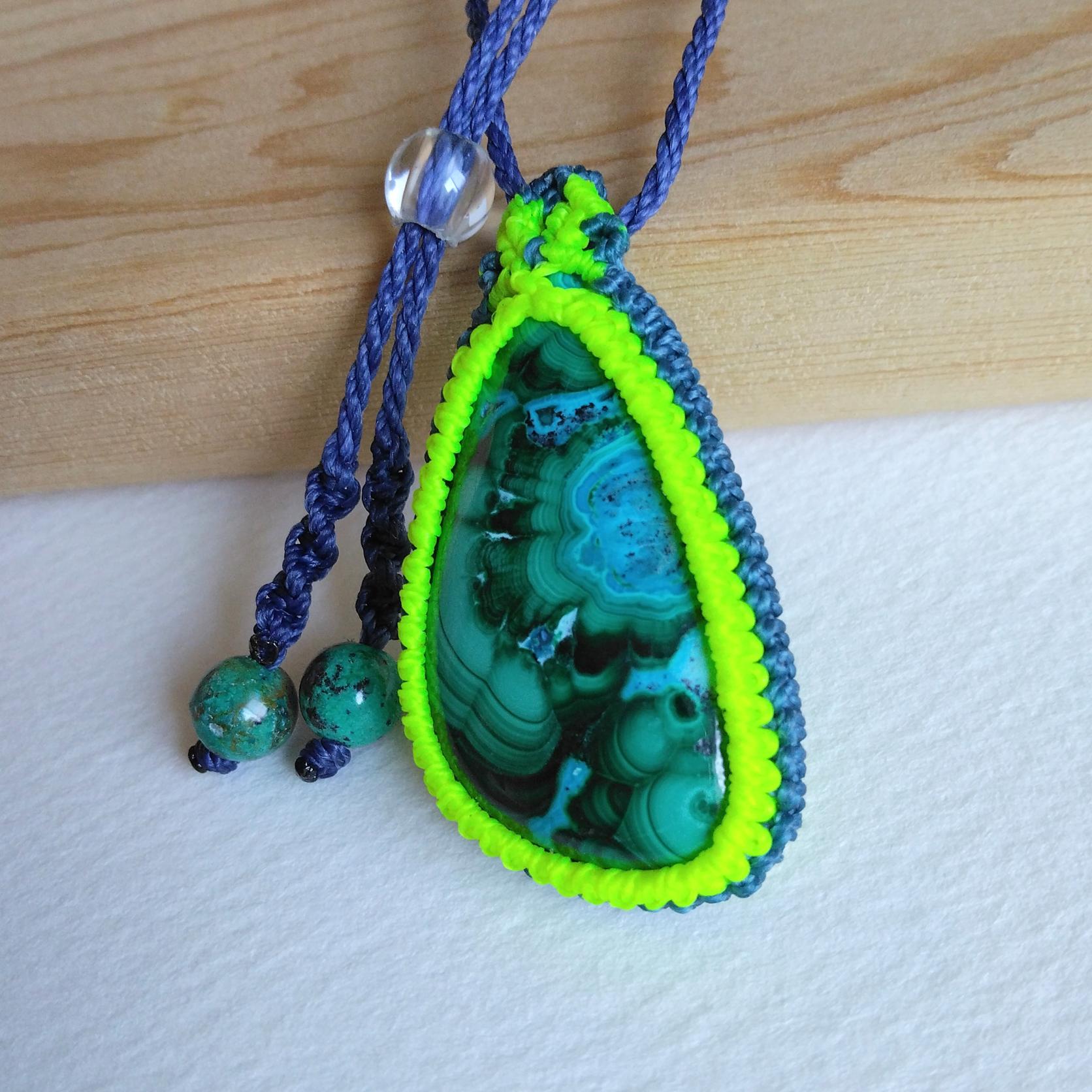 天然石ペンダント　クリソコラマラカイト　マクラメ編み　MP48 | 3枚目