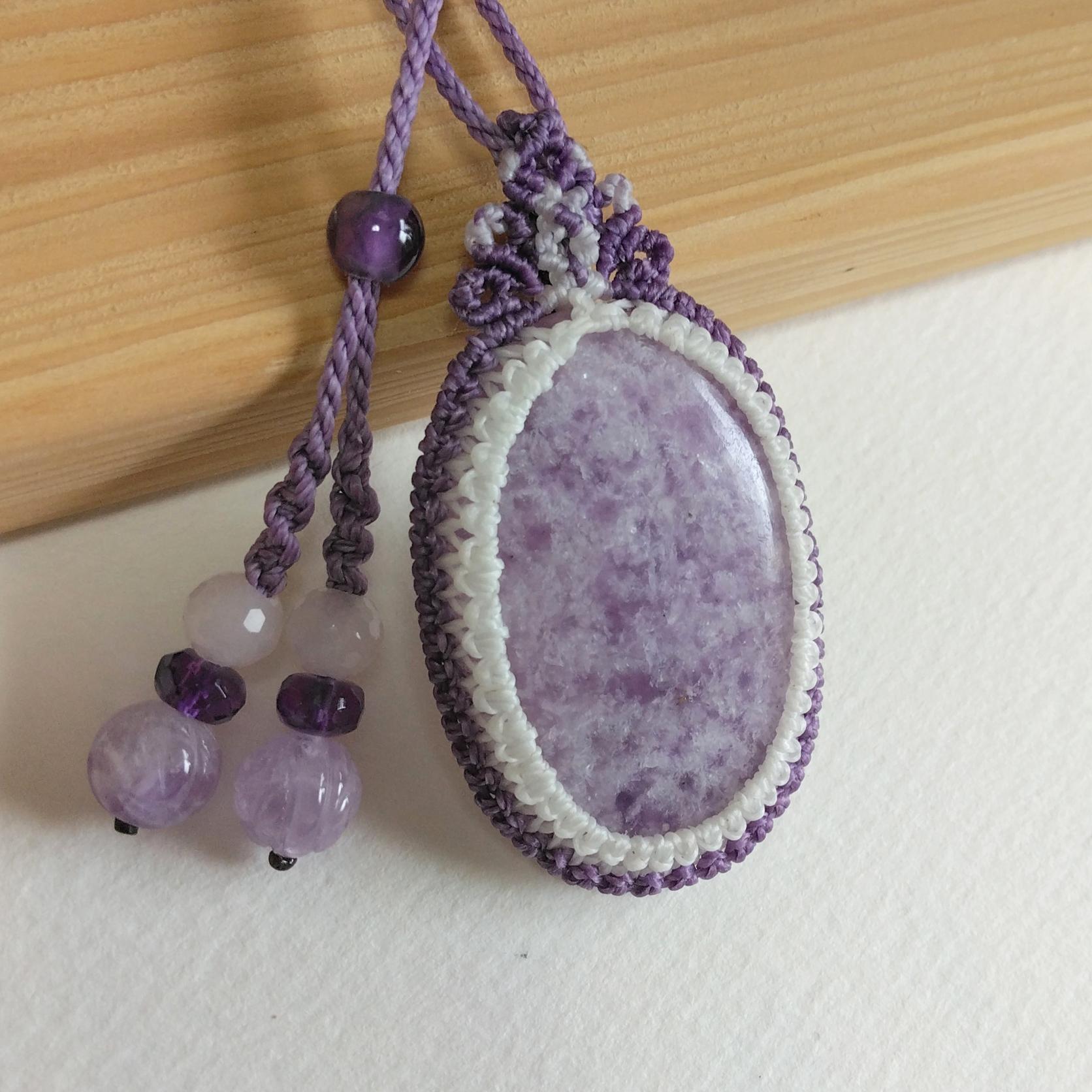 天然石ペンダント　レピドライトクォーツ　マクラメ編み　MP52 | 2枚目