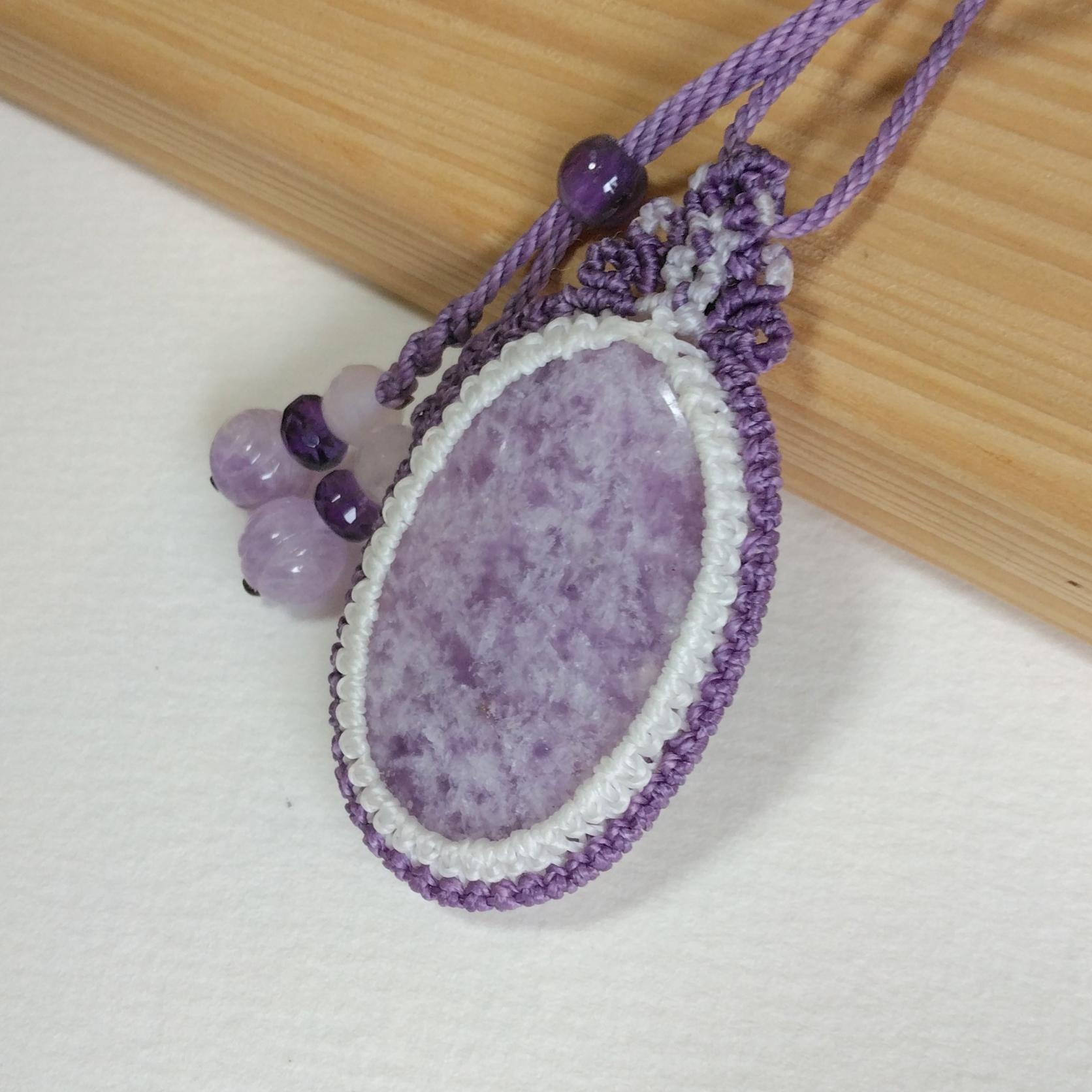 天然石ペンダント　レピドライトクォーツ　マクラメ編み　MP52 | 3枚目