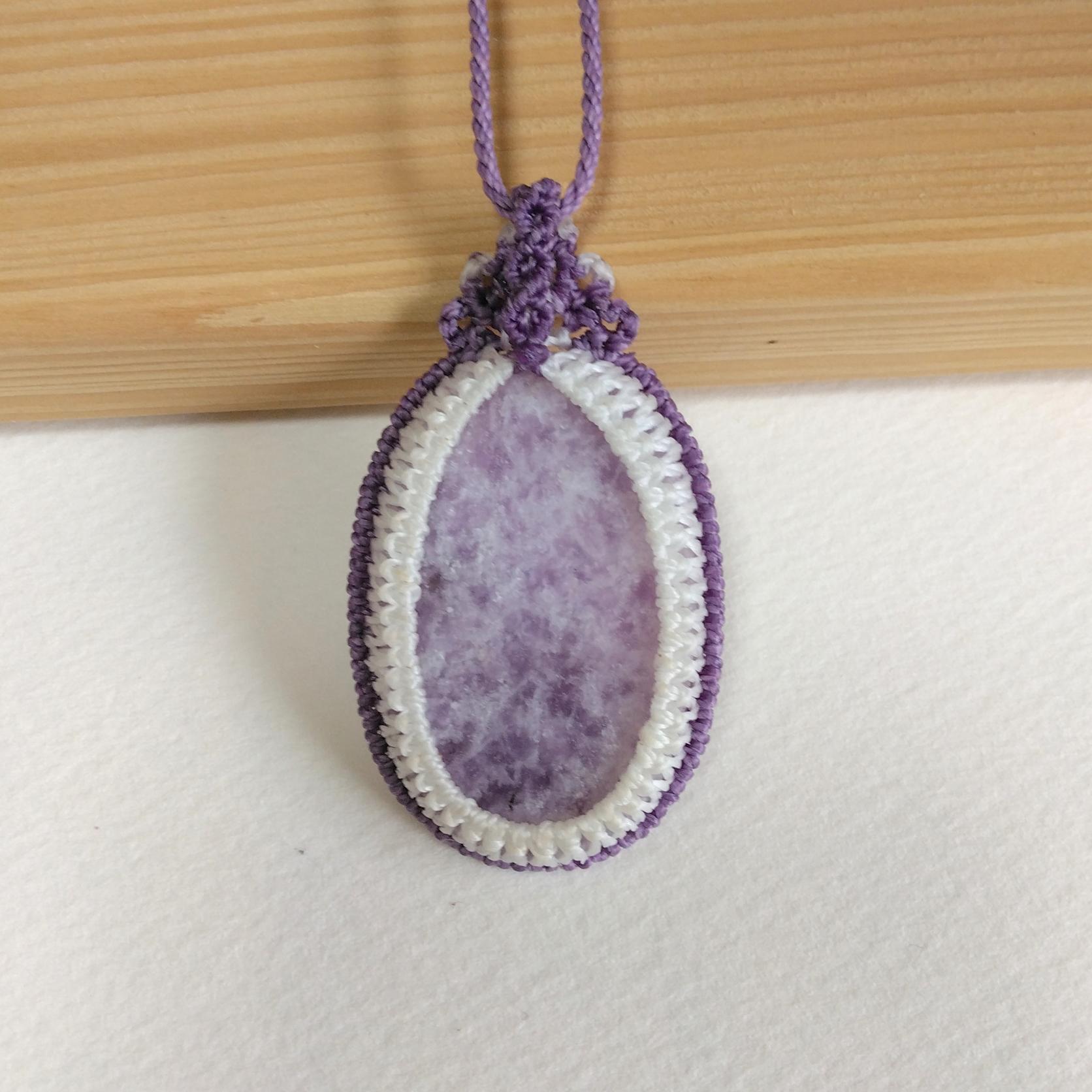 天然石ペンダント　レピドライトクォーツ　マクラメ編み　MP52 | 6枚目