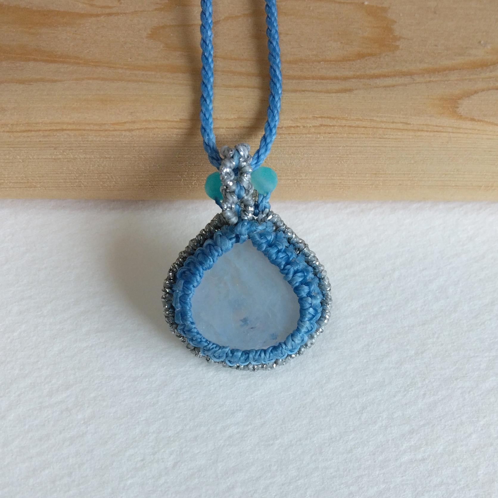 天然石ペンダント　レインボームーンストーン　マクラメ編み　MP73 | 6枚目