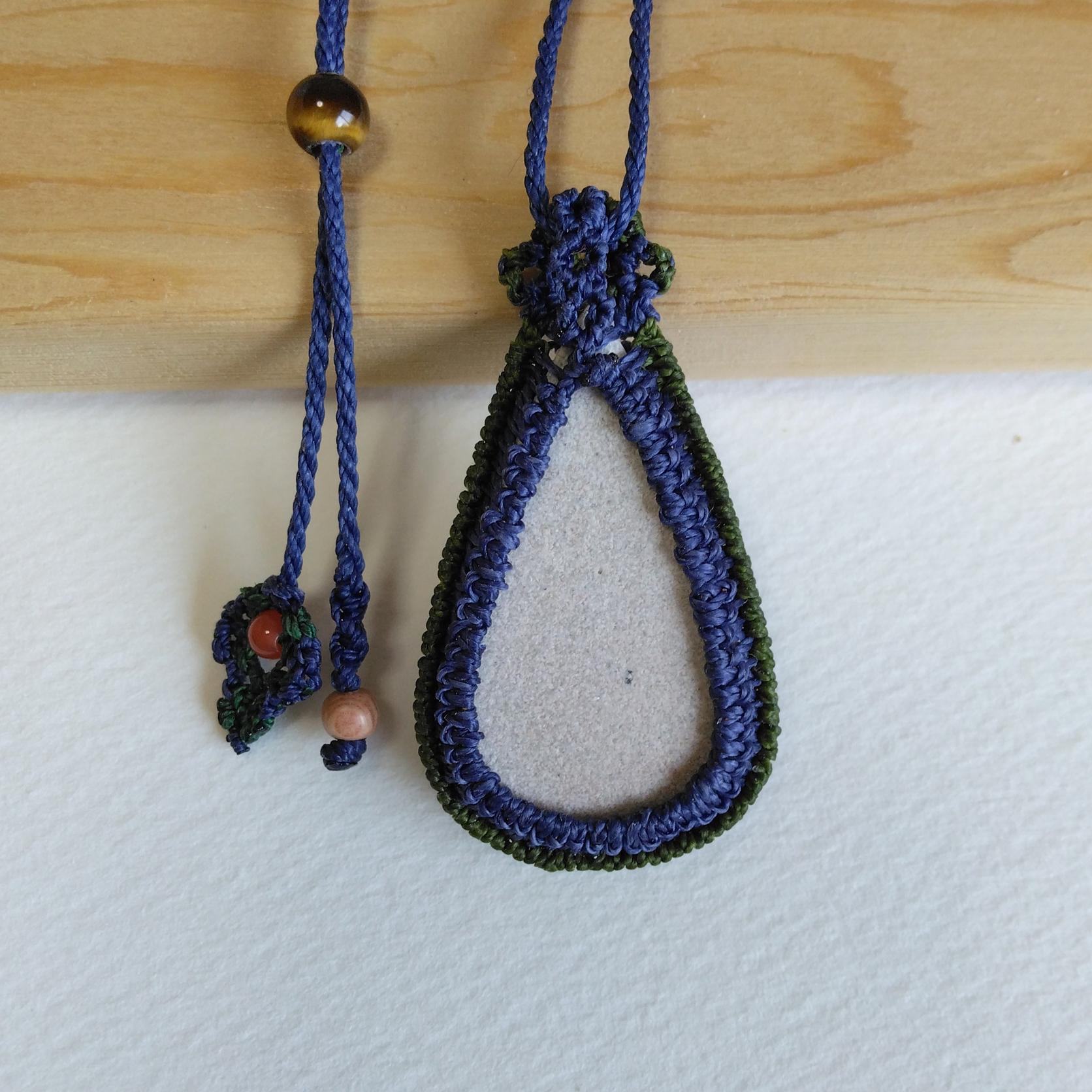 天然石ペンダント　ジャーマンデンドライト　マクラメ編み　MP75 | 6枚目