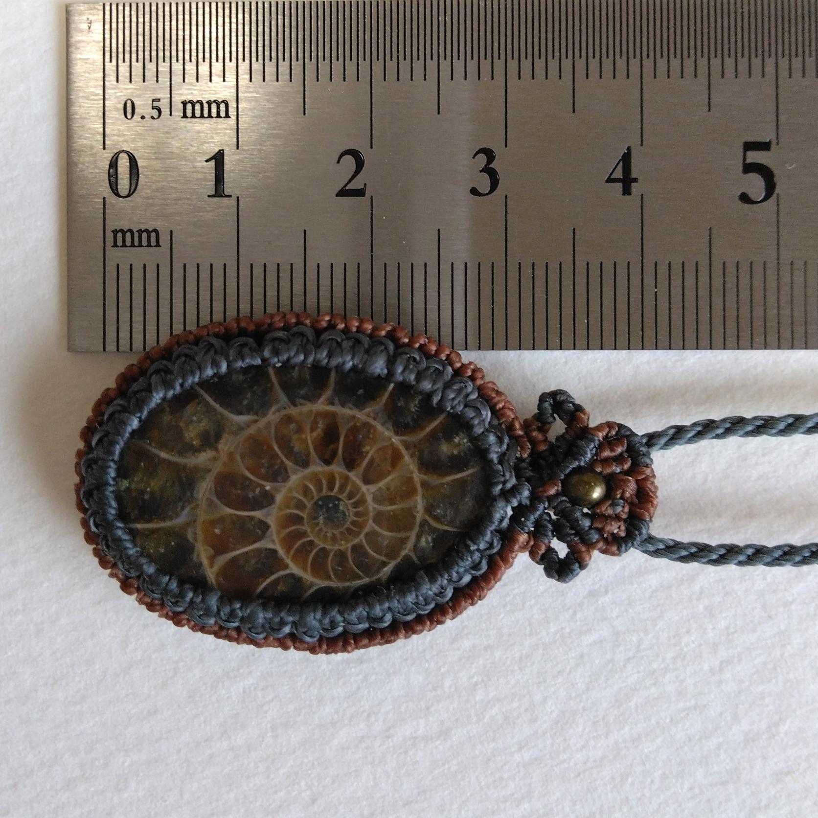 天然石ペンダント　アンモナイト　マクラメ編み　MP78 | 5枚目