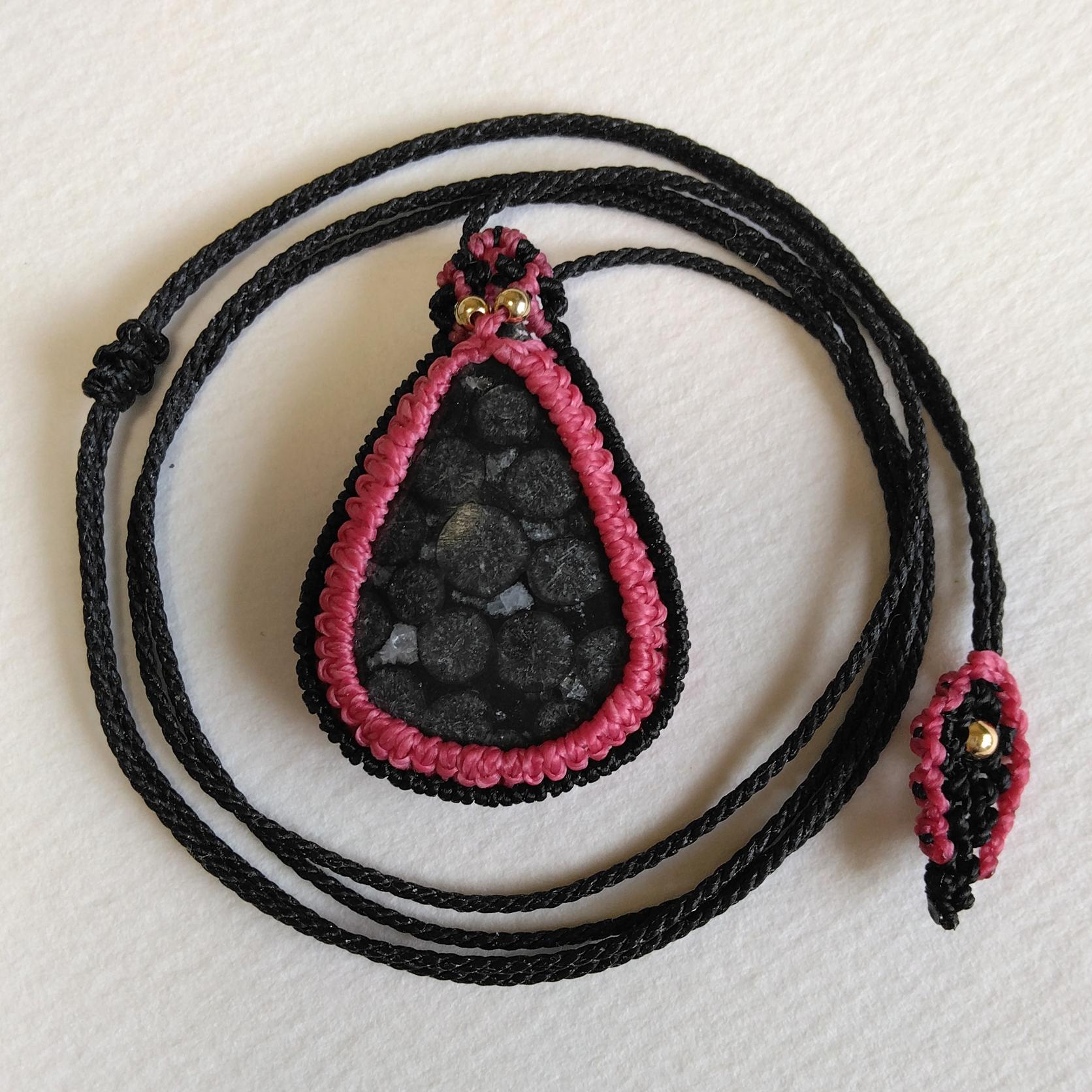 天然石ペンダント　フォッシルコーラル　マクラメ編み　MP81 | 4枚目