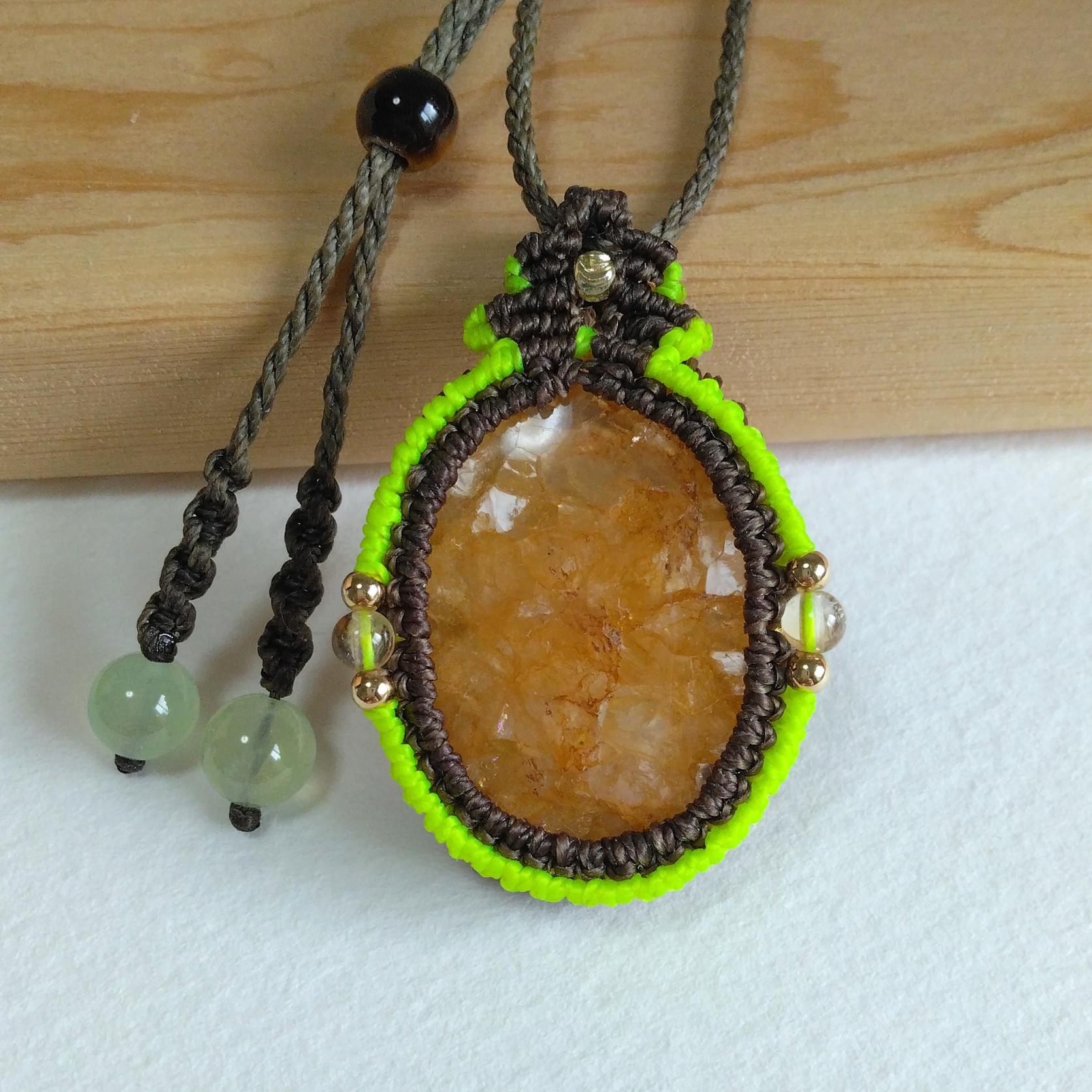 天然石ペンダント　イエローアベンチュリン　マクラメ編み　MP83