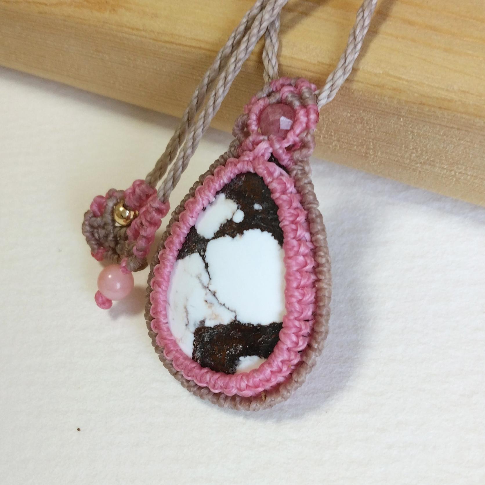 天然石ペンダント　ホワイトホース　マクラメ編み　MP88 | 3枚目