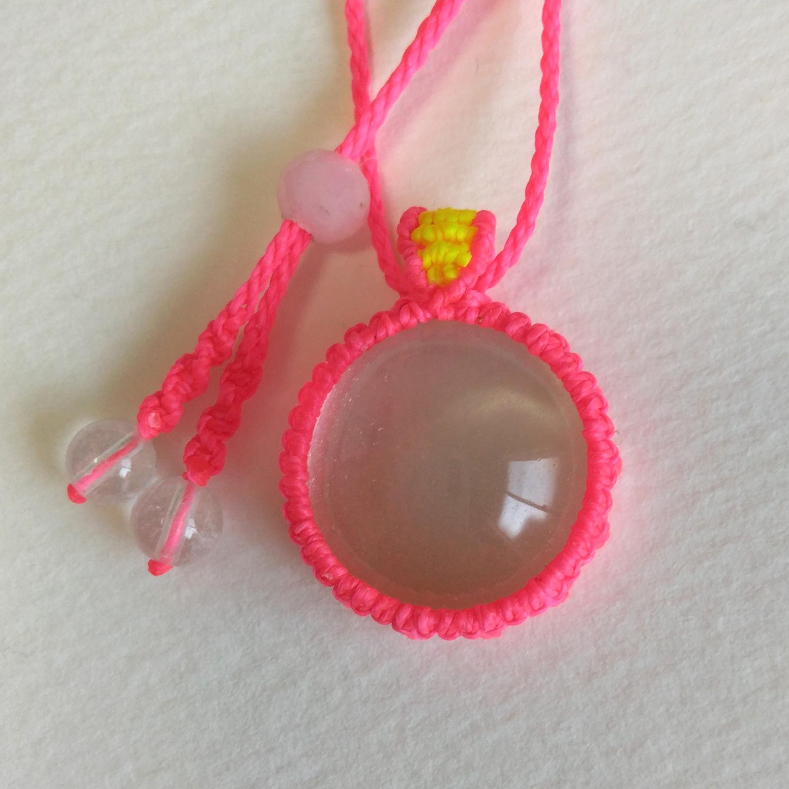 天然石ペンダント　水晶　マクラメ編み　MP92