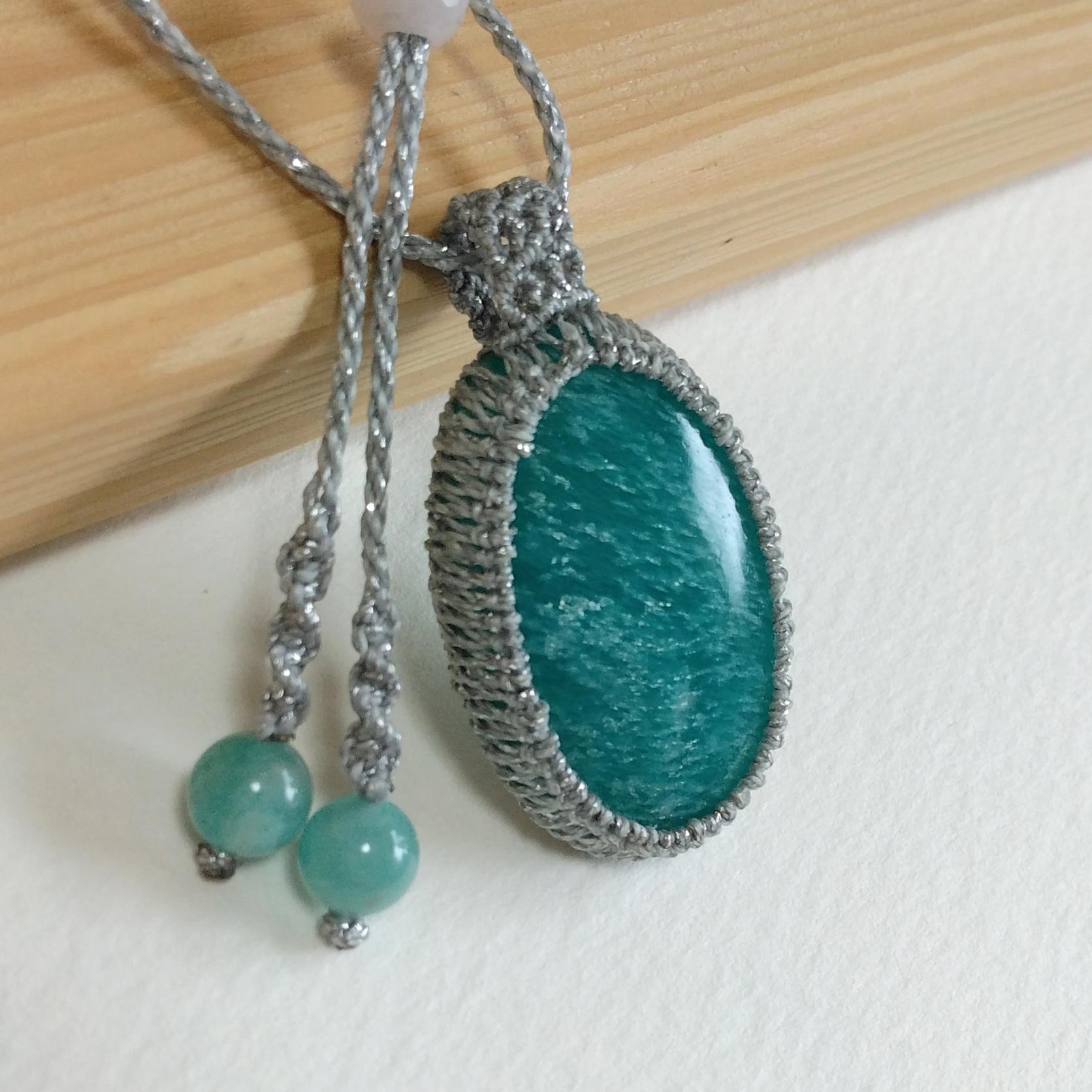 天然石ペンダント アマゾナイト マクラメ編み MP53 | 2枚目