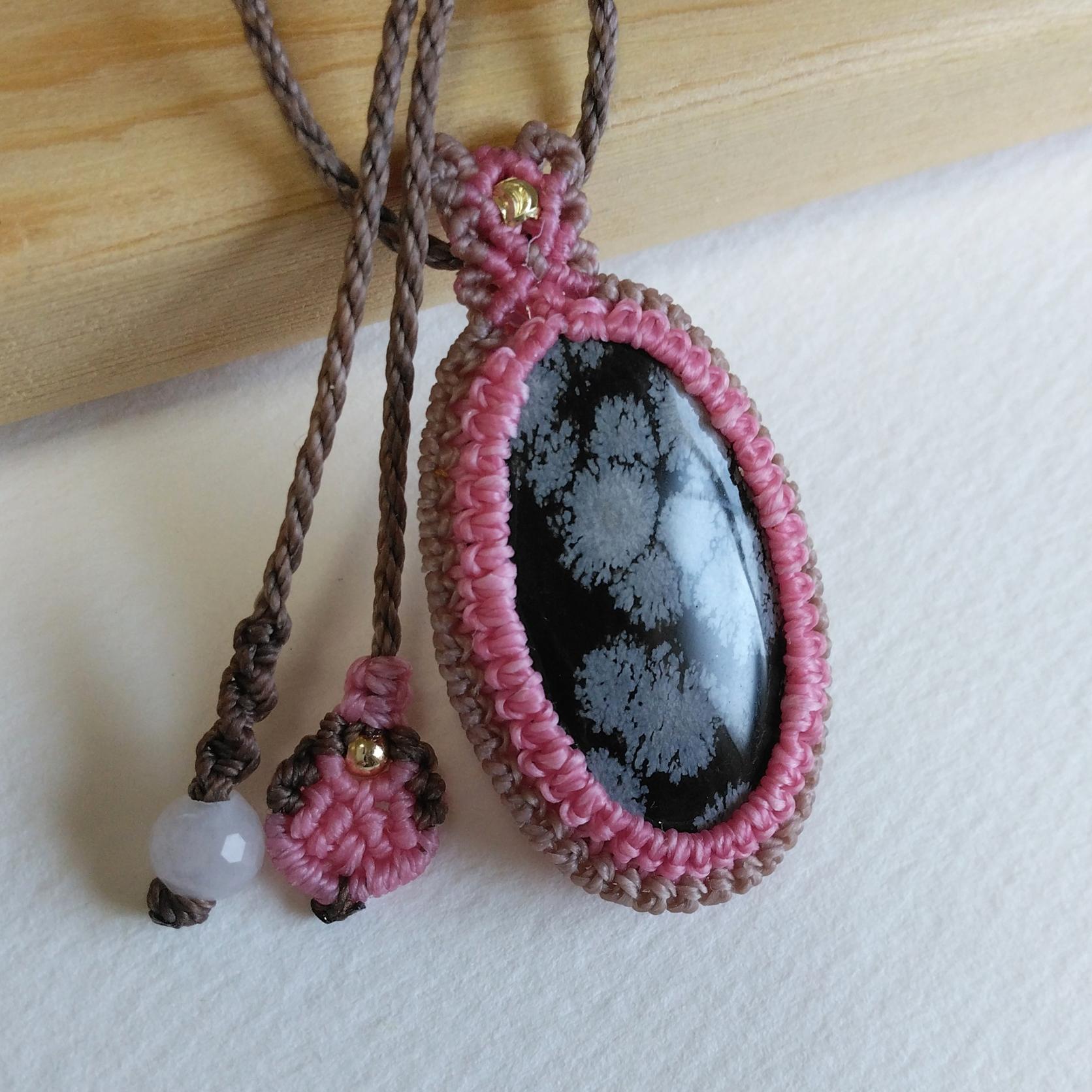 天然石ペンダント スノーフレークオプシディアン マクラメ編み MP86 | 2枚目