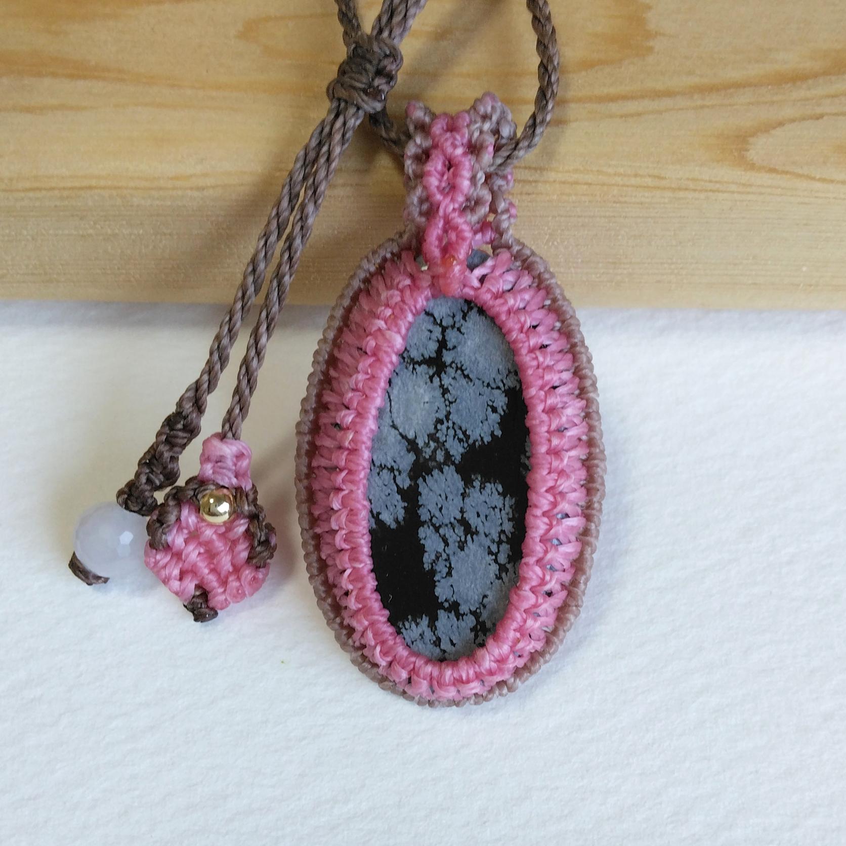 天然石ペンダント スノーフレークオプシディアン マクラメ編み MP86 | 6枚目